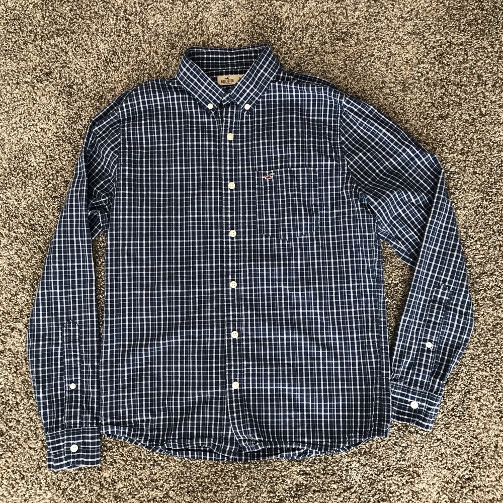 Men’s Hollister Medium button down shirt.